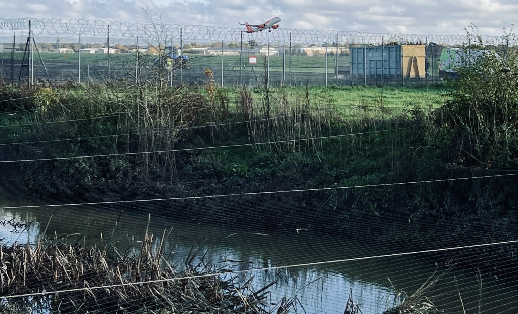 Rainfall intensity rules River Mole runoff, to a point.